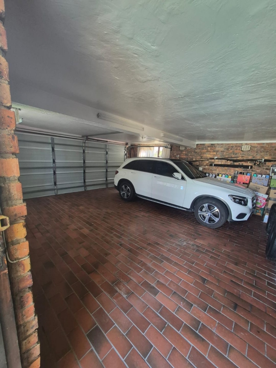 5 Bedroom Property for Sale in Blue Bend Eastern Cape